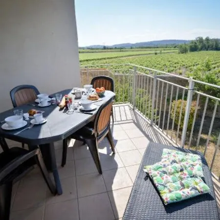 Apartment Du Chateau De Jouarres, - 6 Pers With Balcony